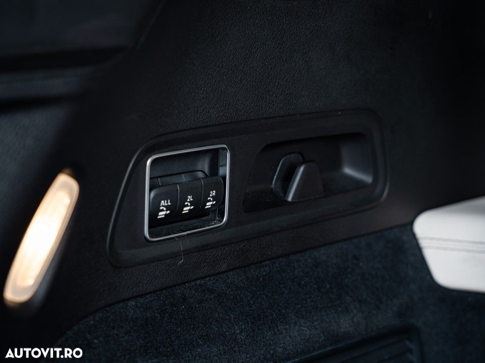 Mercedes-Benz GLS - 31