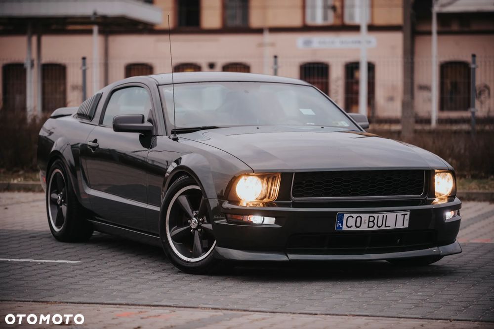 Ford Mustang - 8