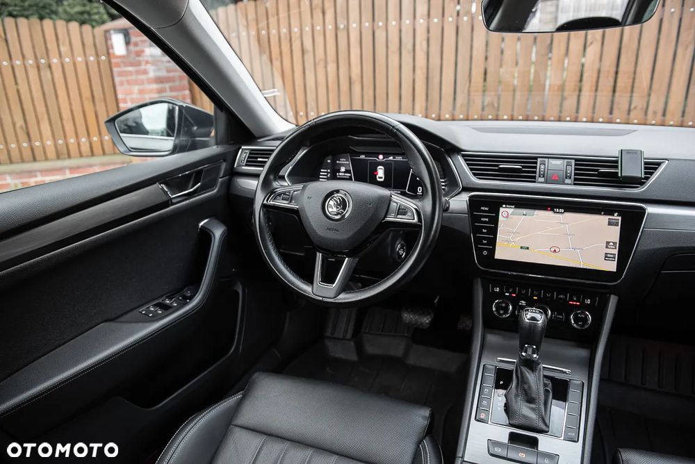 Skoda Superb 2.0 TDI DSG L&K - 27