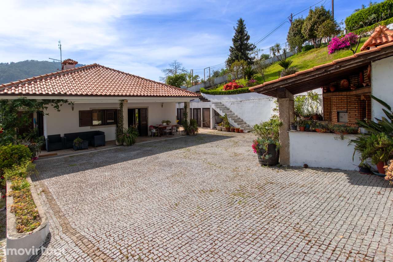 Moradia V3 Freixo de Baixo Amarante - Grande imagem: 4/30