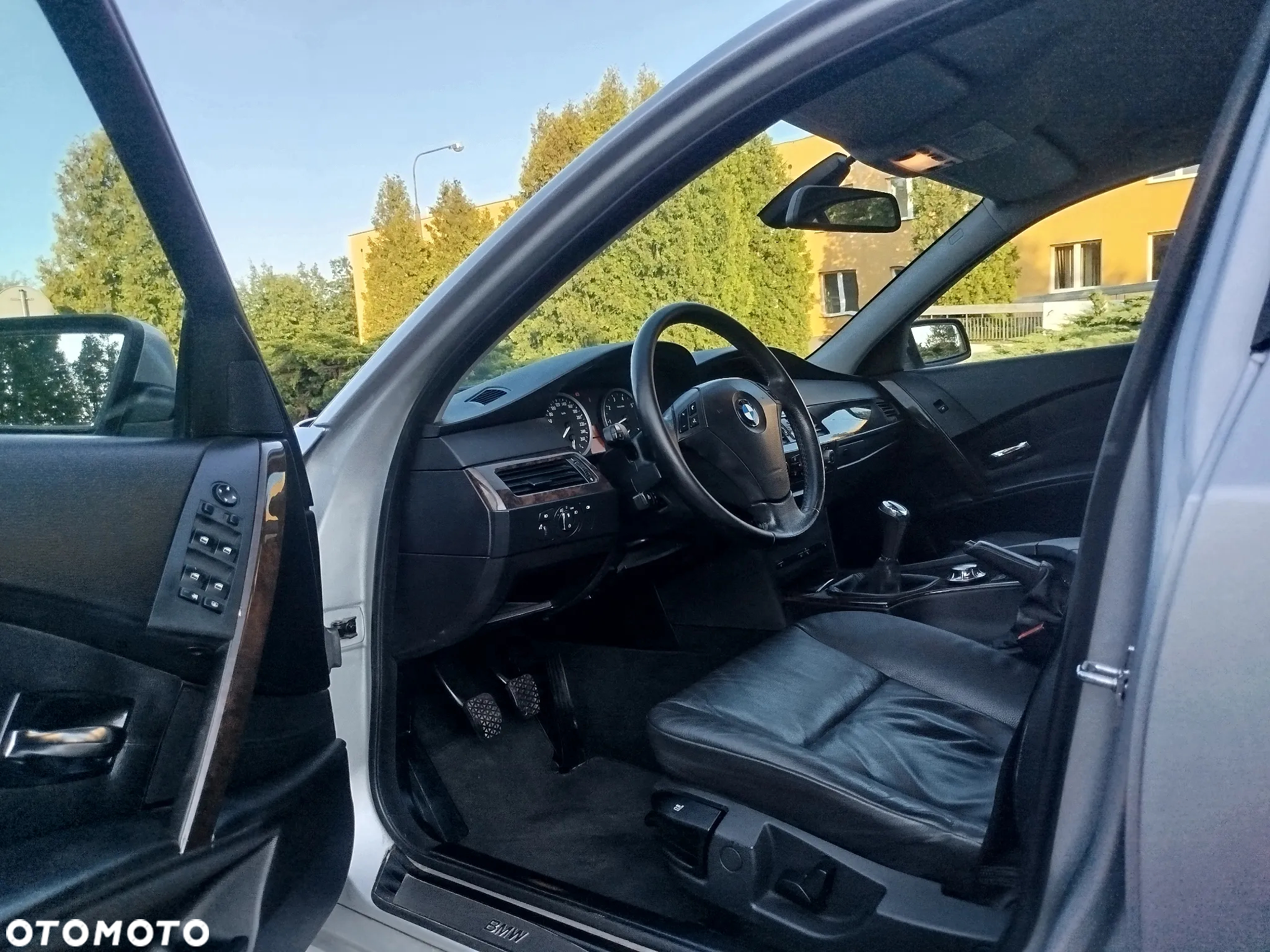 BMW Seria 5 520i - 21