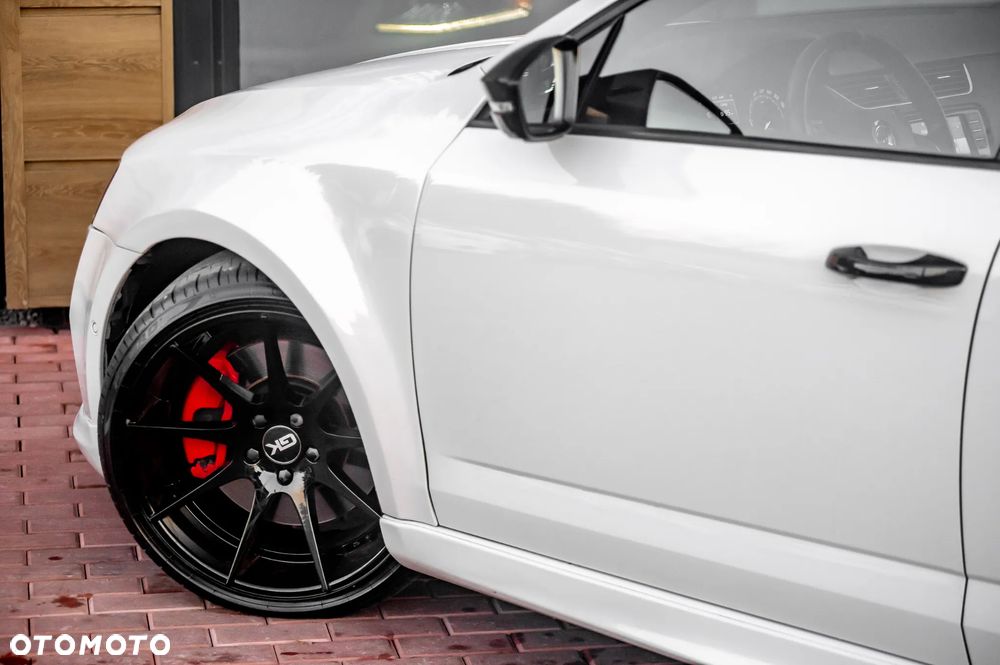 Skoda Octavia 2.0 TSI (Green tec) DSG RS - 7