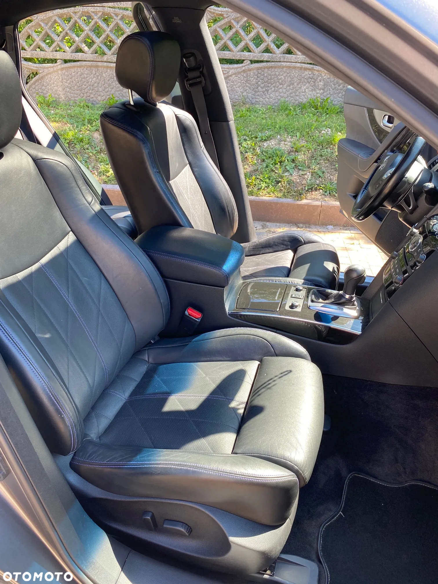 Infiniti Q70 3.0d S Premium - 9