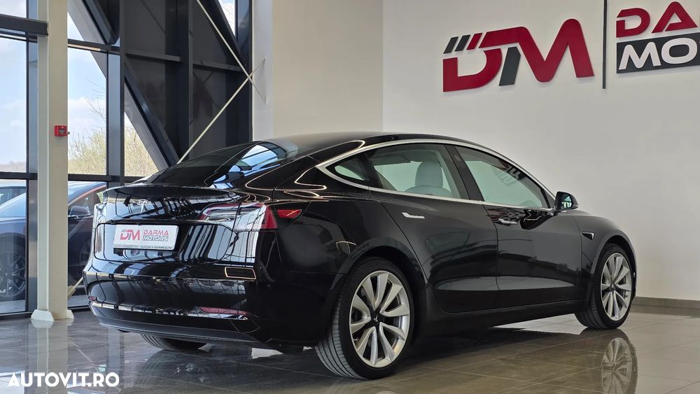 Tesla Model 3 Standard Reichweite Plus Hinterradantrieb - 5