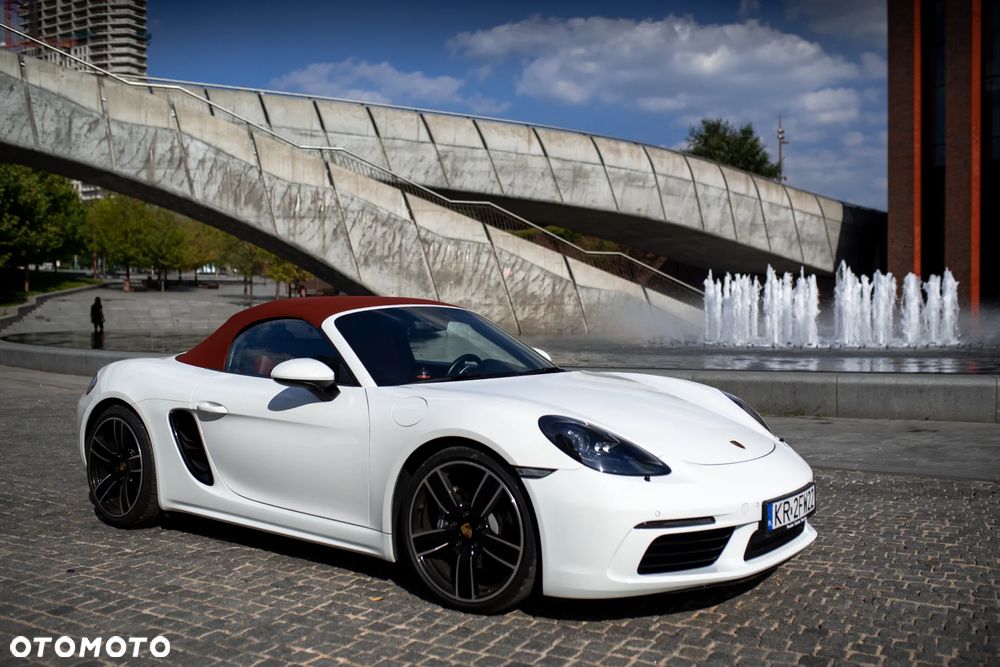 Porsche 718 Boxster - 1