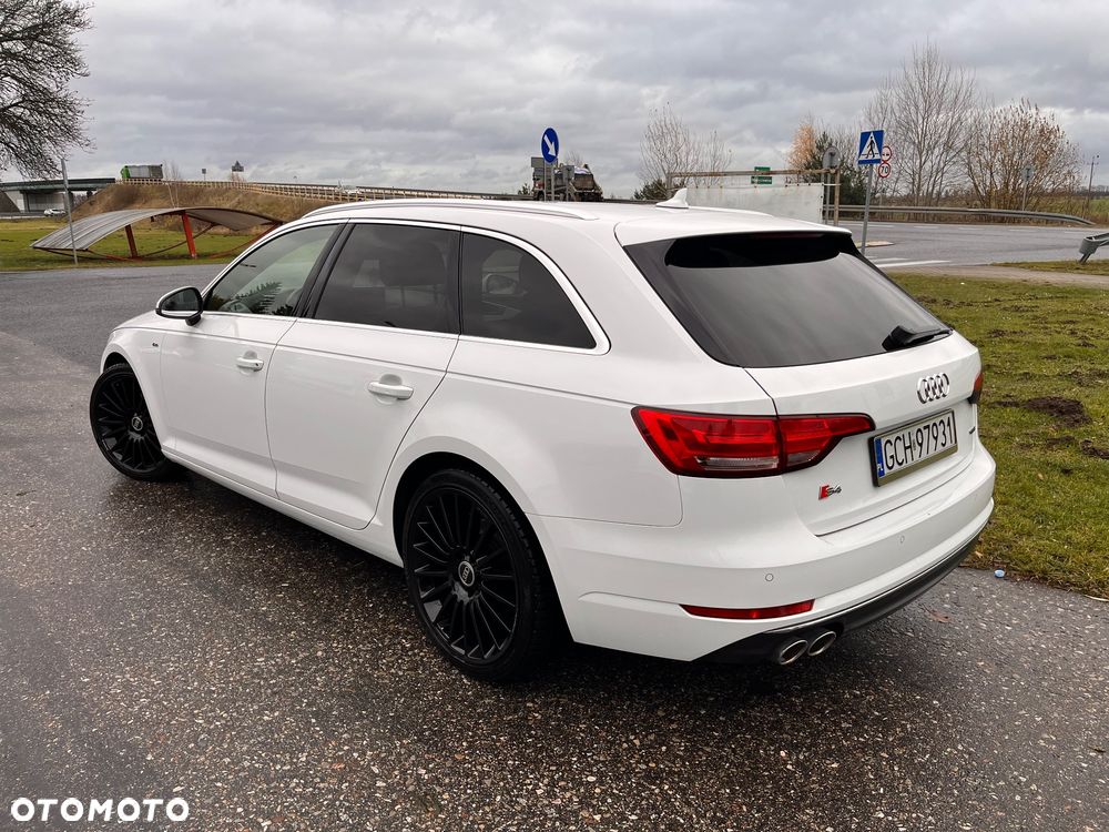 Audi A4 Avant 2.0 TDI Quattro S tronic - 6