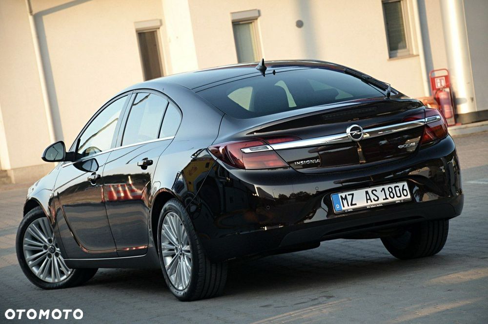 Opel Insignia - 11
