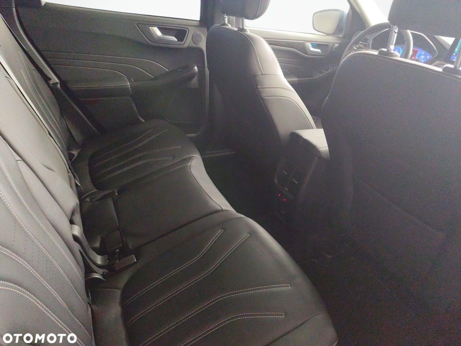 Ford Kuga - 22