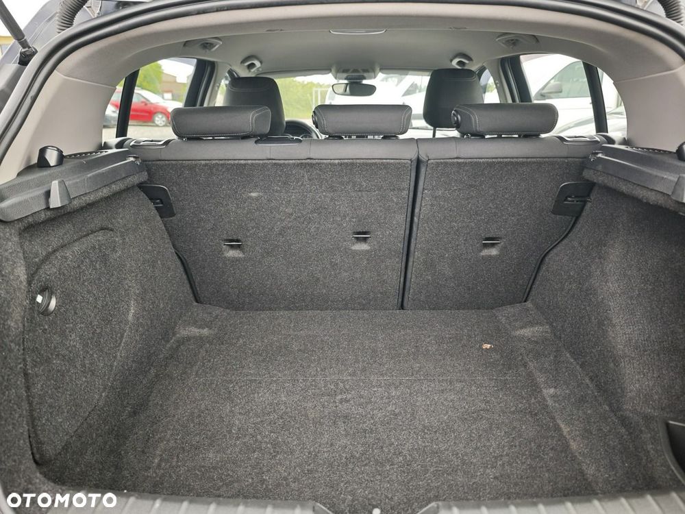 BMW Seria 1 - 27