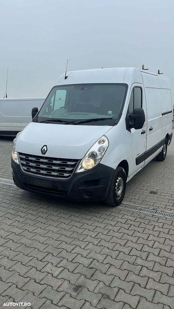 Dezmembram Renault Master 2.3 diesel din 2014 - 2