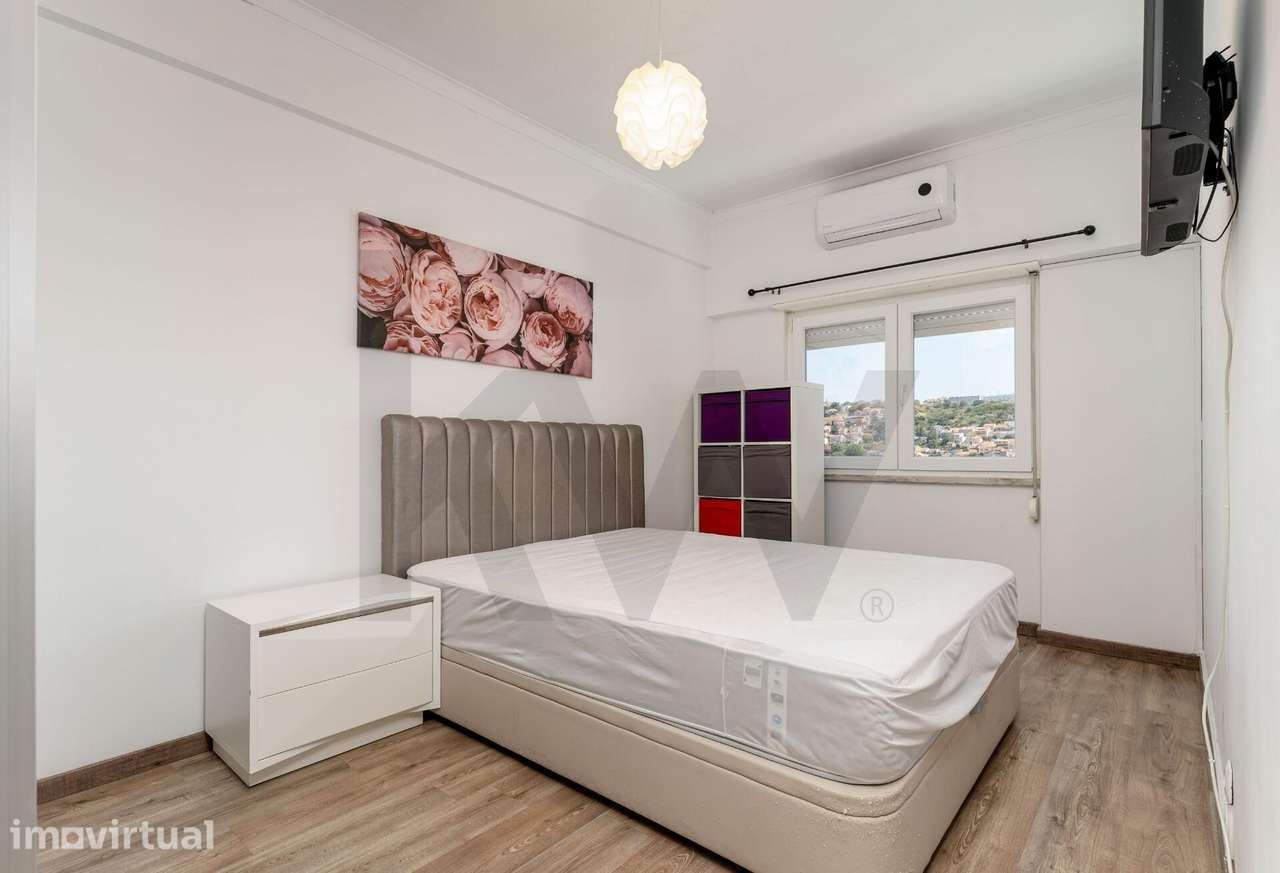 Apartamento T2 em Bom Estado e Muito Luminoso – Póvoa de Santo Adrião - Grande imagem: 2/19