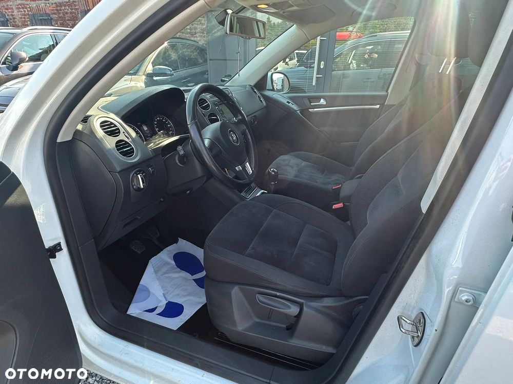 Volkswagen Tiguan 2.0 TDI DPF 4Motion BlueMotion Technology Exclusive - 13