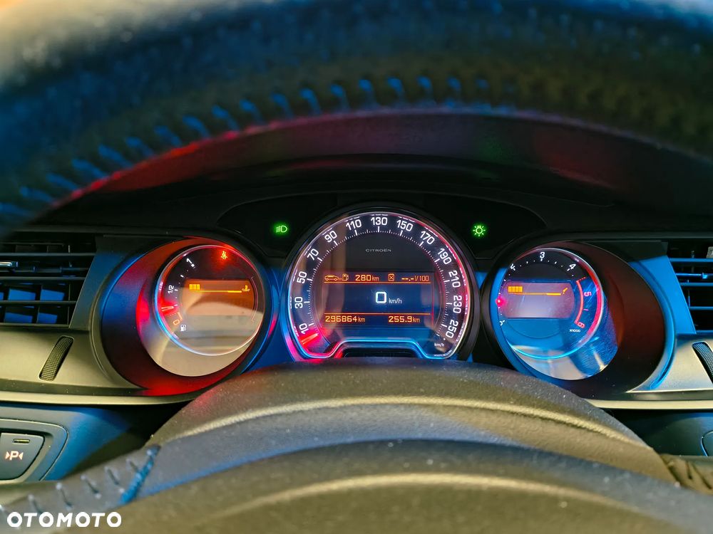 Citroën C5 HDi 165 FAP Confort - 6