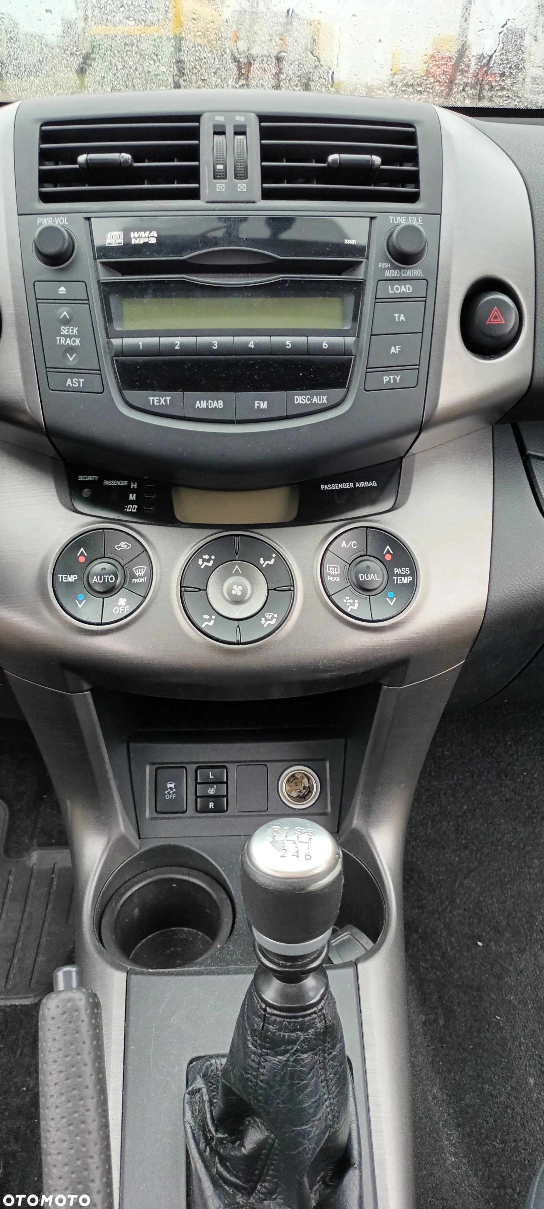 Toyota RAV4 2.2 D-4D Premium - 14