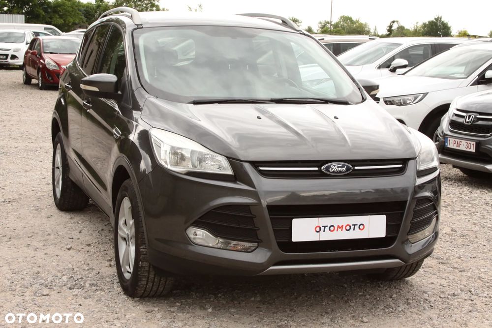 Ford Kuga 2.0 TDCi 2x4 Titanium - 3