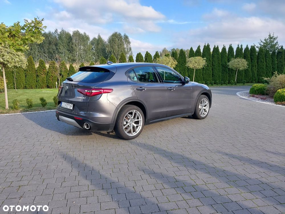Alfa Romeo Stelvio 2.2 JTDM Q4 - 15