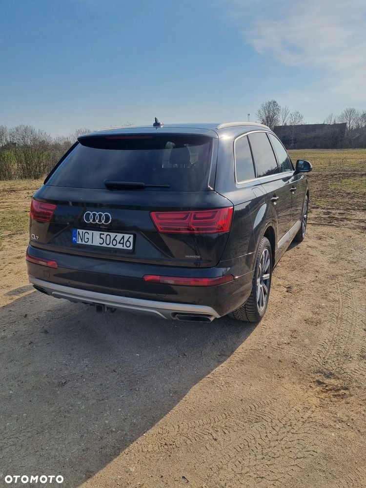 Audi Q7 - 7