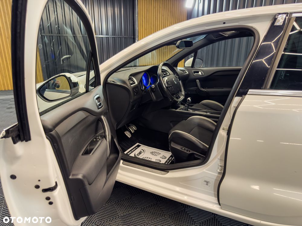 Citroën DS4 1.6 HDi Chic - 24