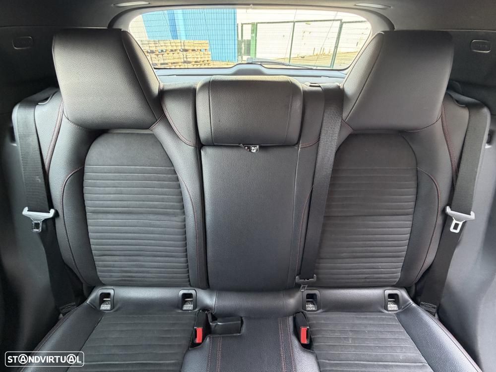 Mercedes-Benz GLA 180 d 7G-DCT AMG Line - 27