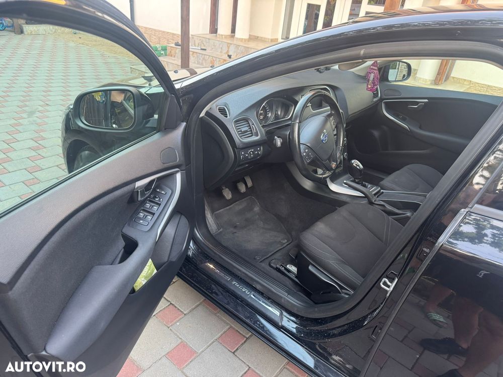 Volvo V40 D2 - 2