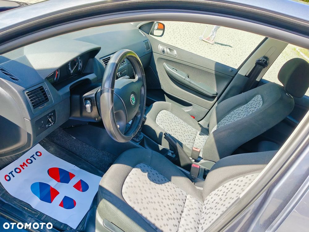 Skoda Fabia 1.4 16V Elegance - 10
