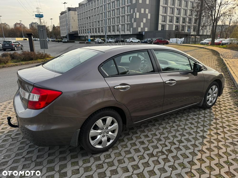 Honda Civic 1.8 Executive - 9