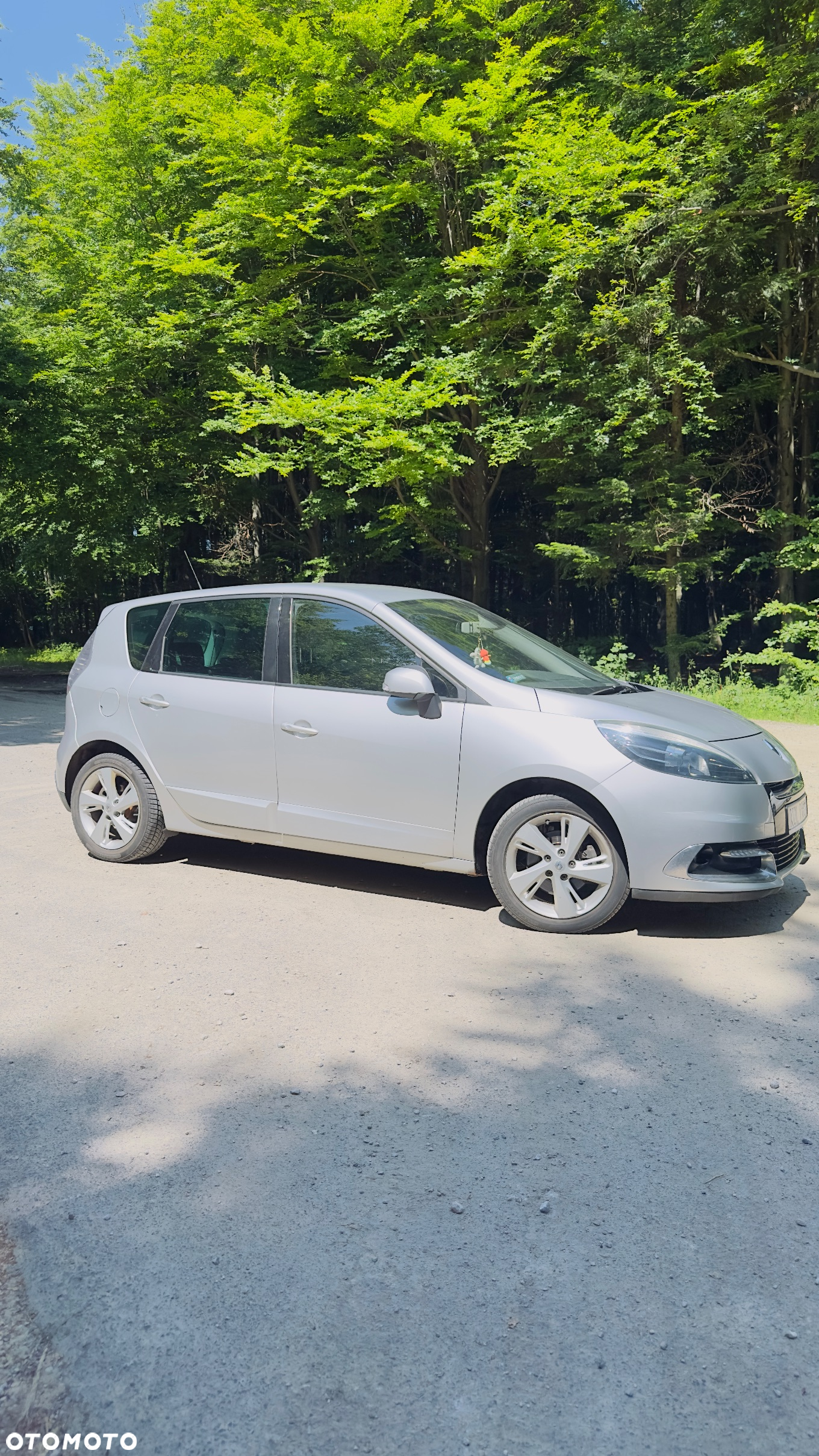 Renault Scenic 2.0 16V Privilege X-Tronic CVT - 2