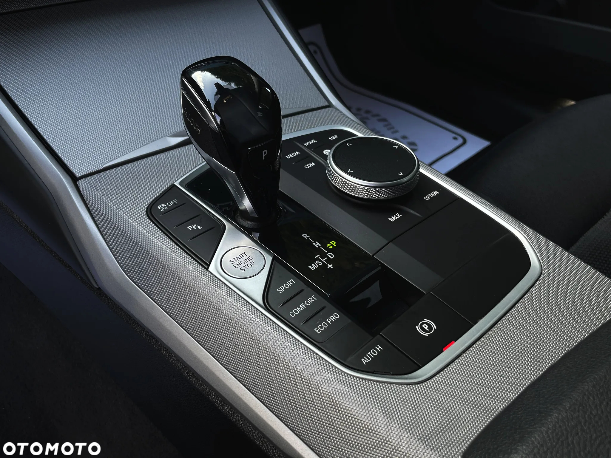BMW Seria 3 320d Touring - 28