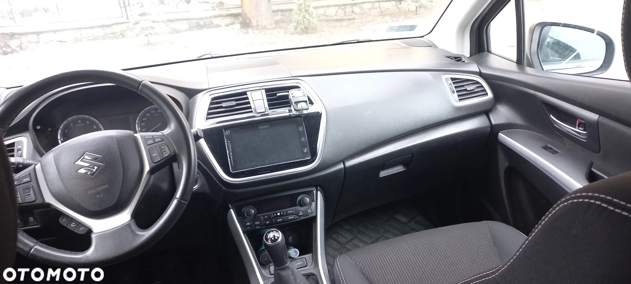 Suzuki SX4 S-Cross - 25