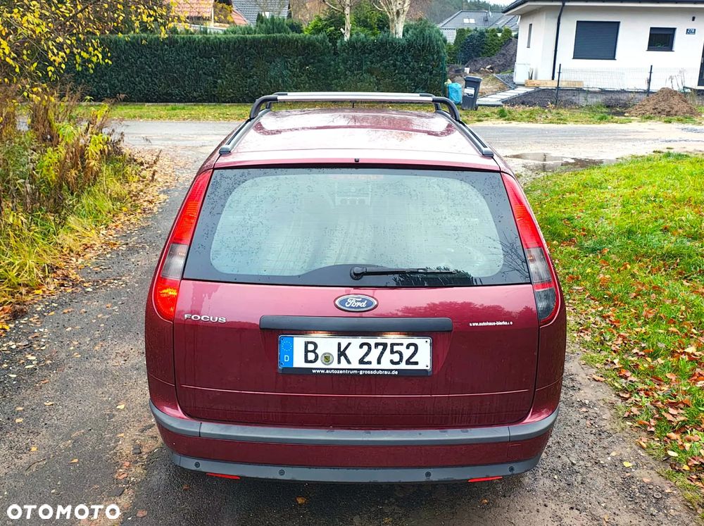 Ford Focus 1.6 16V Connection - 14