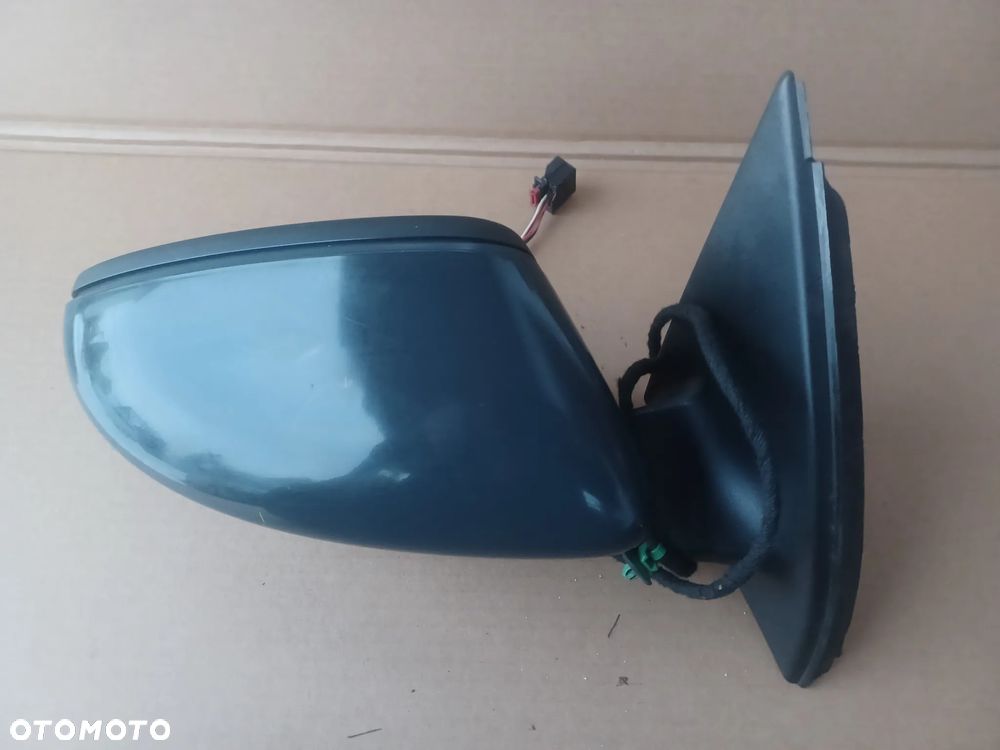 LUSTERKO PRAWE PASSAT B7 CI7F 6PIN - 7