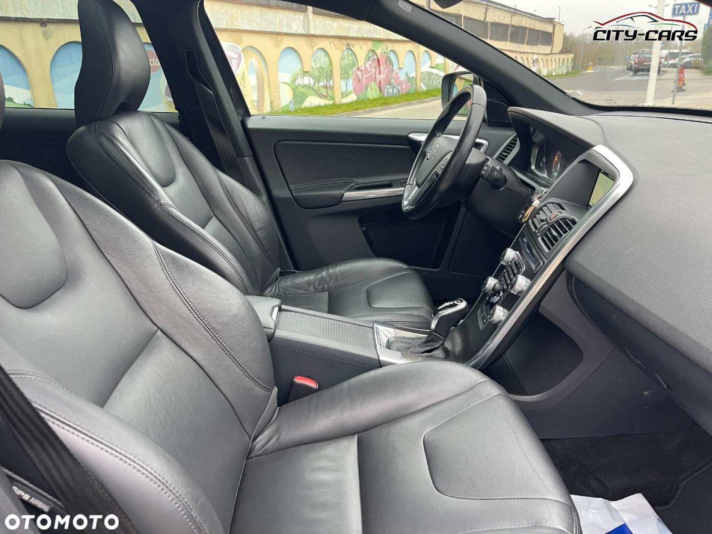 Volvo XC 60 - 25