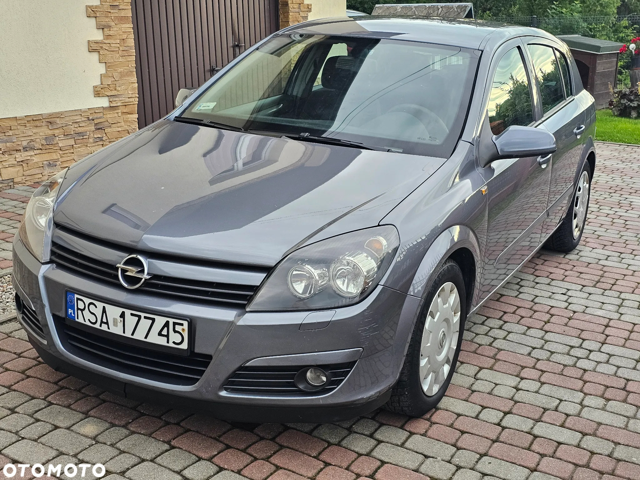 Opel Astra III 1.7 CDTI Essentia - 2