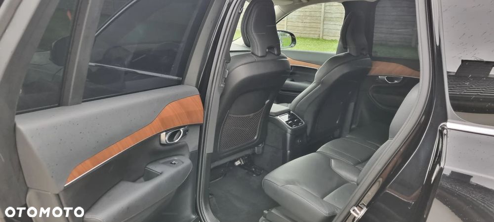 Volvo XC 90 T8 AWD Plug-In Hybrid Plus Bright 7os - 23