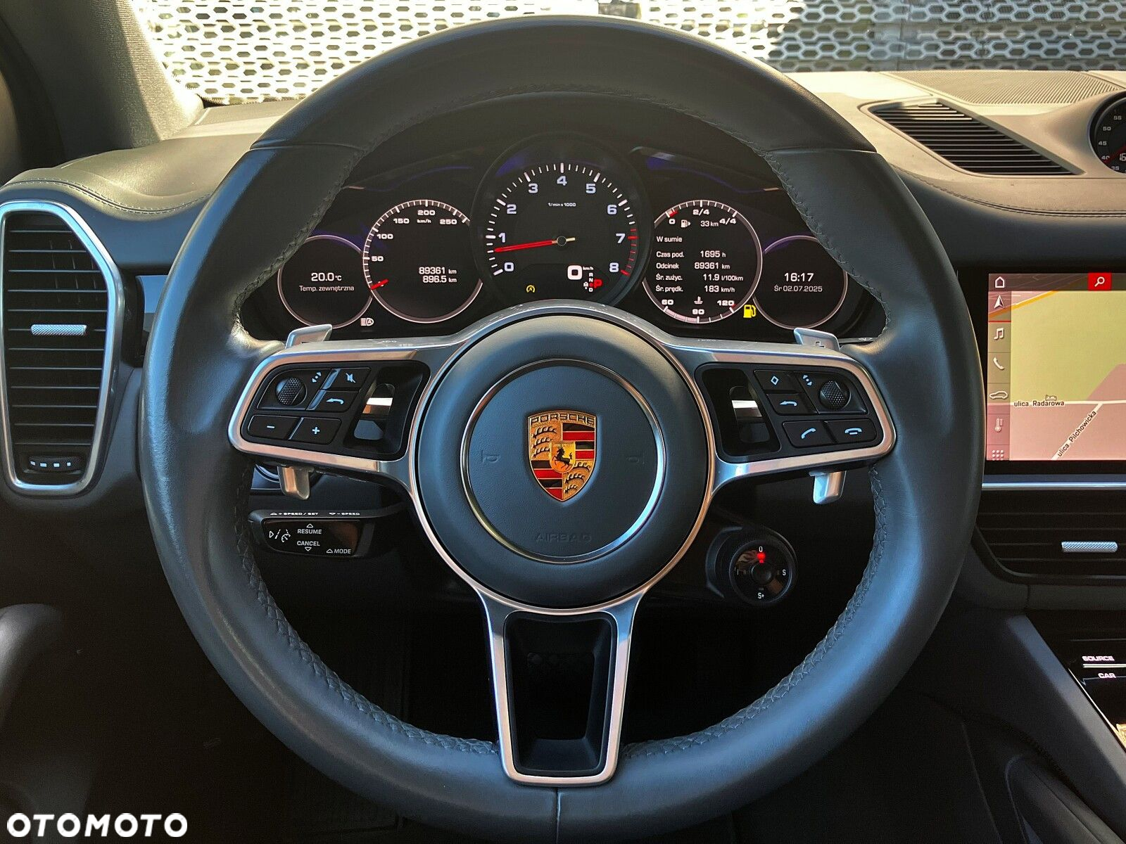 Porsche Cayenne - 24