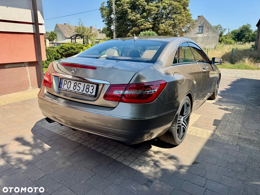 Mercedes-Benz Klasa E 250 CGI BlueEffICIENCY - 5
