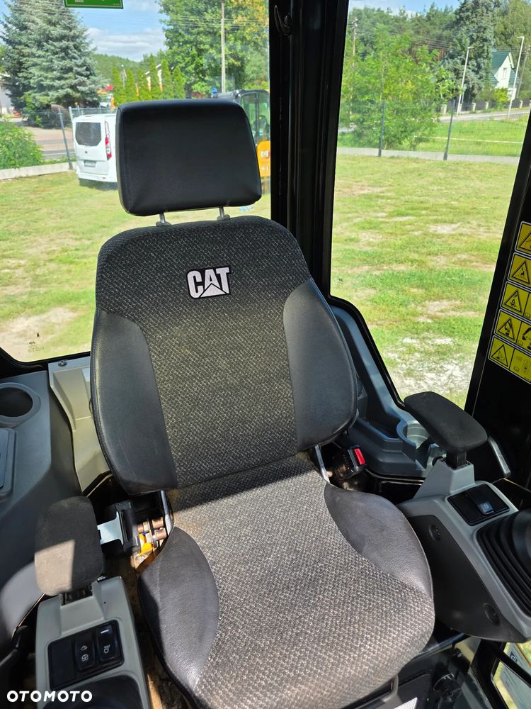 Caterpillar CAT 305 - 24