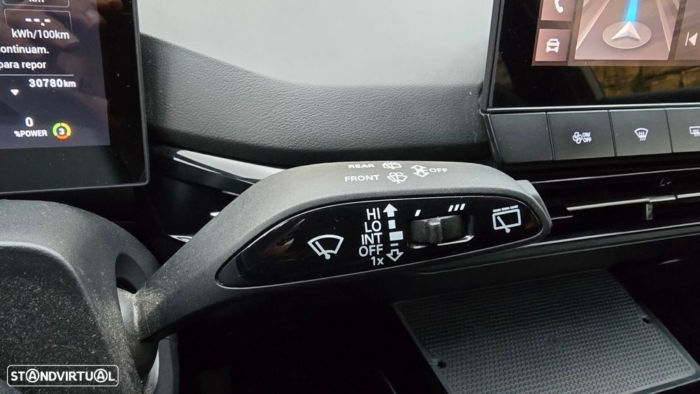 MG MG4 64 kWh Luxury - 17