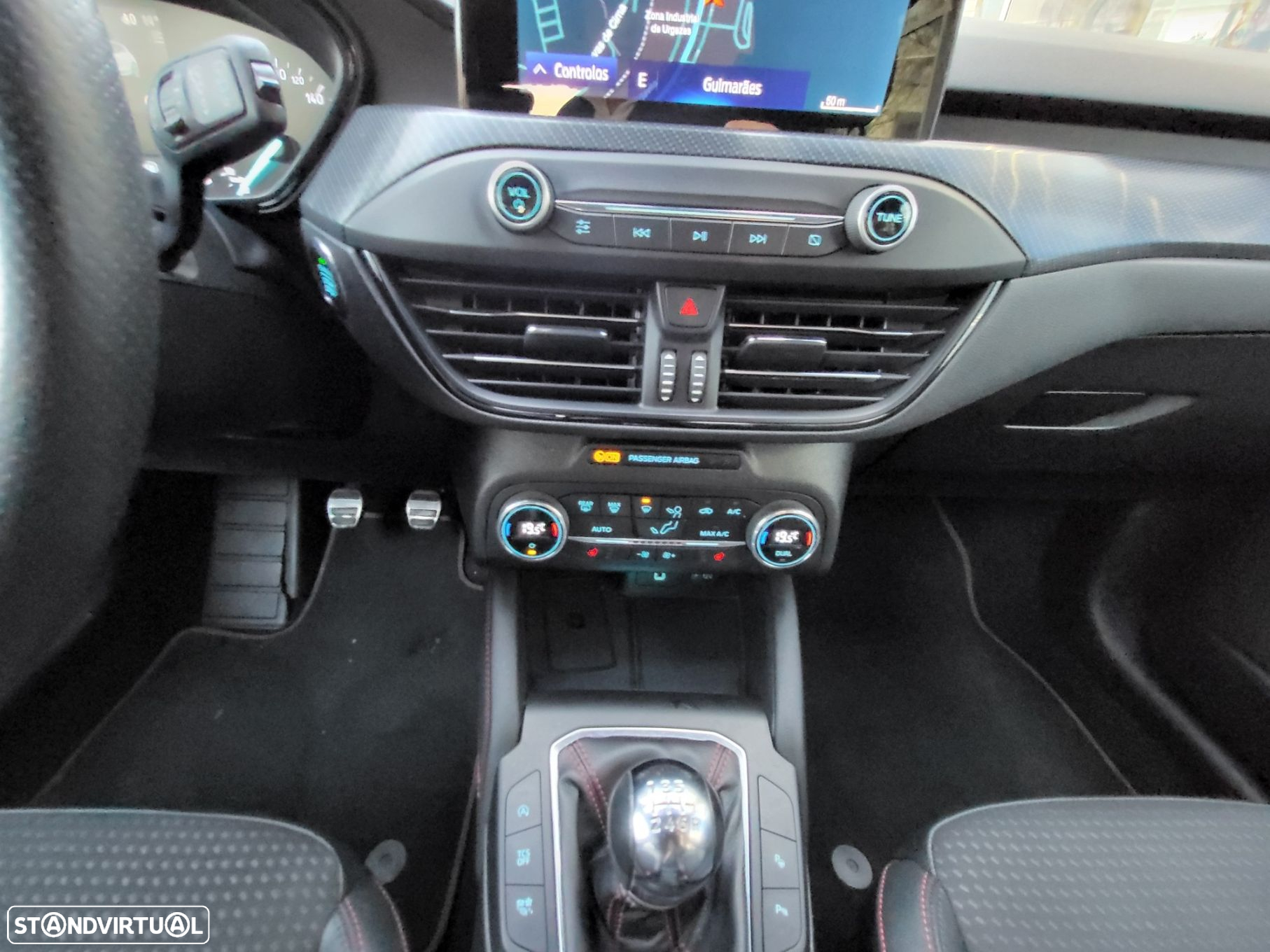 Ford Focus 1.0 EcoBoost ST-Line X - 22
