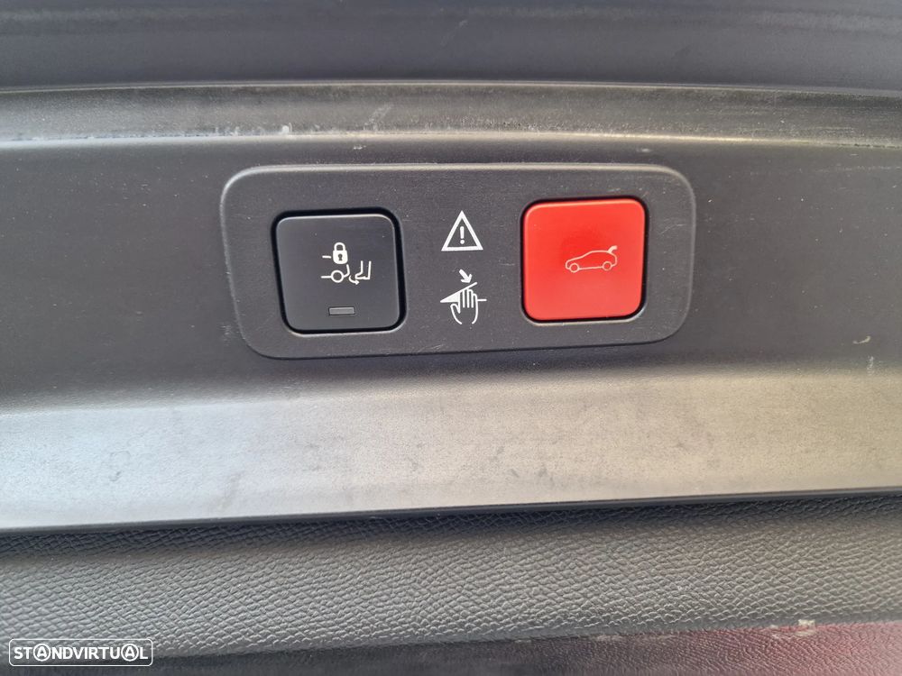 Peugeot 5008 1.2 PureTech Allure Pack - 25