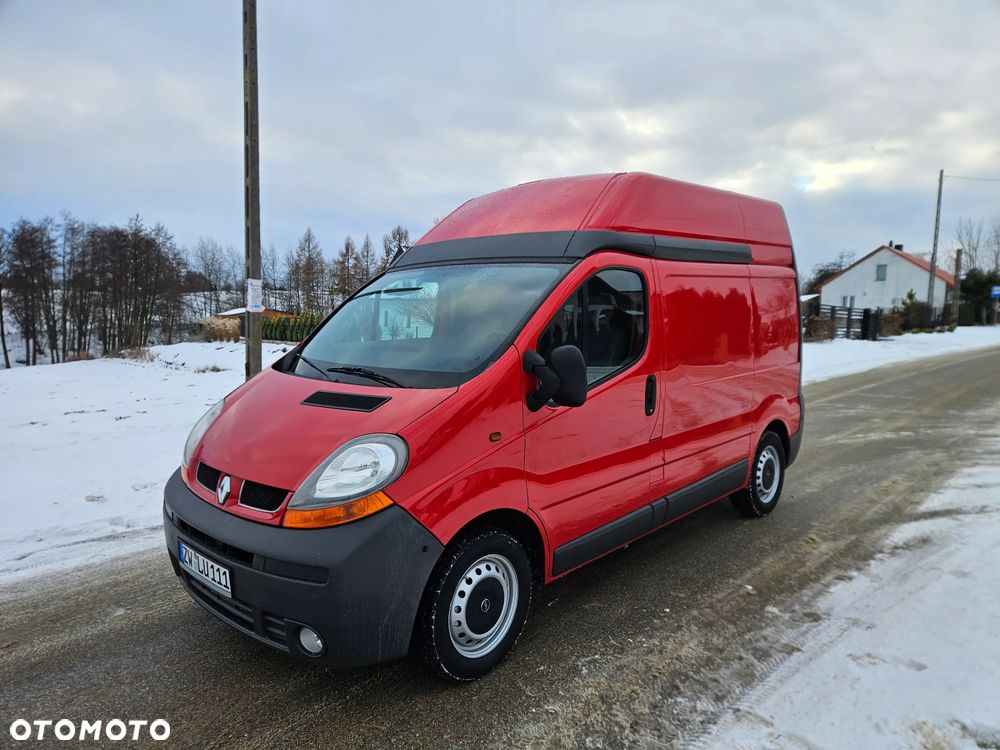Renault TRAFIC - 2