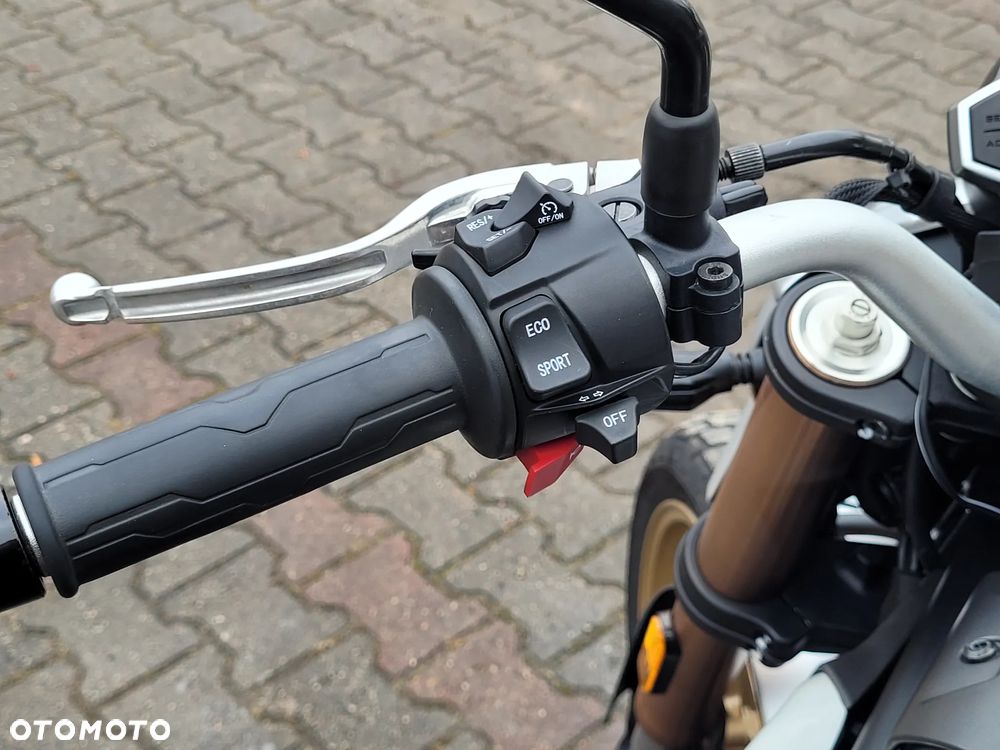 CFMoto 700CL-X Heritage - 21