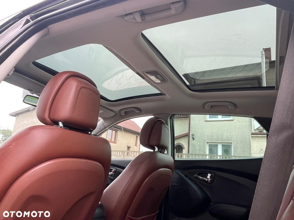 Hyundai ix35 2.0 CRDi 4WD Automatik Style - 22