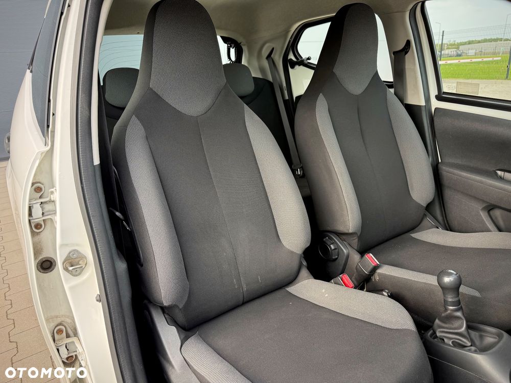 Toyota Aygo - 12
