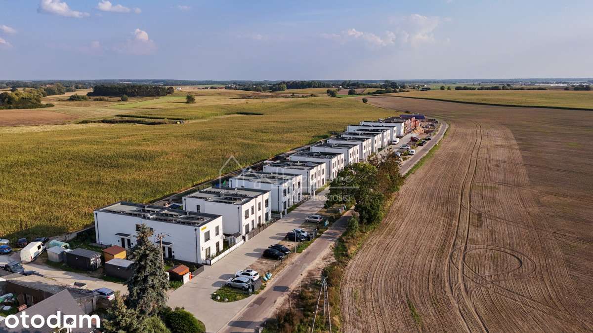 3 pokoje — Ogródek — Miejsce postojowe