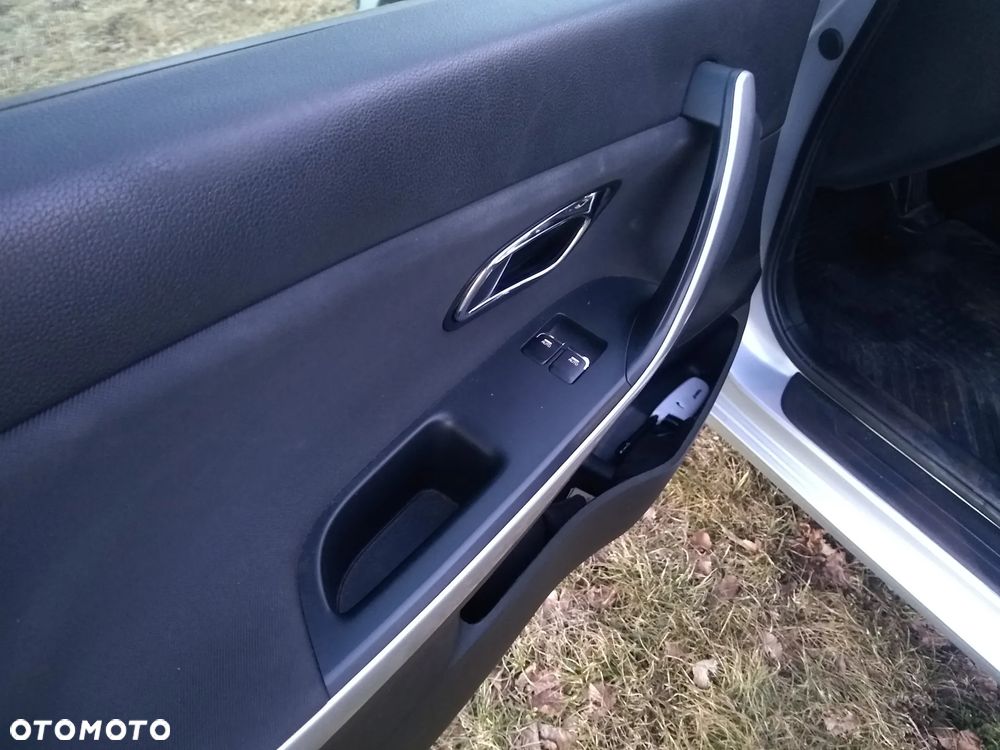 Kia Ceed - 12