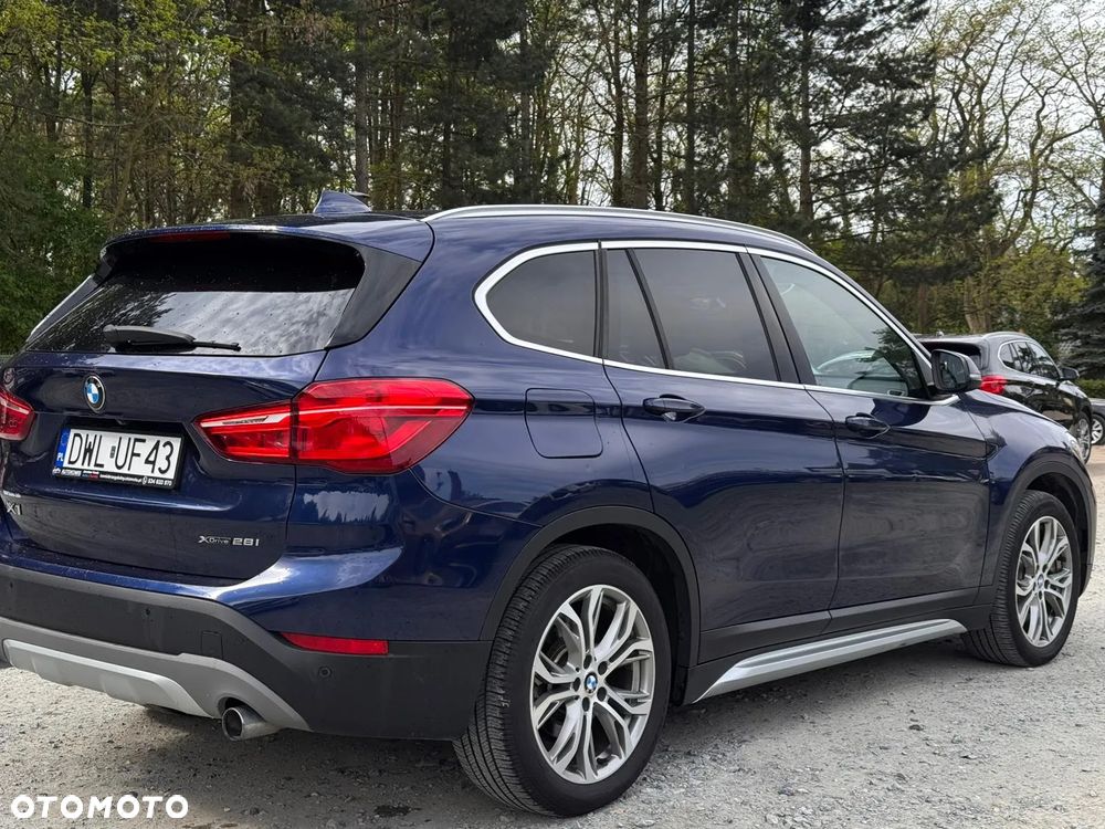 BMW X1 xDrive25i xLine sport - 11