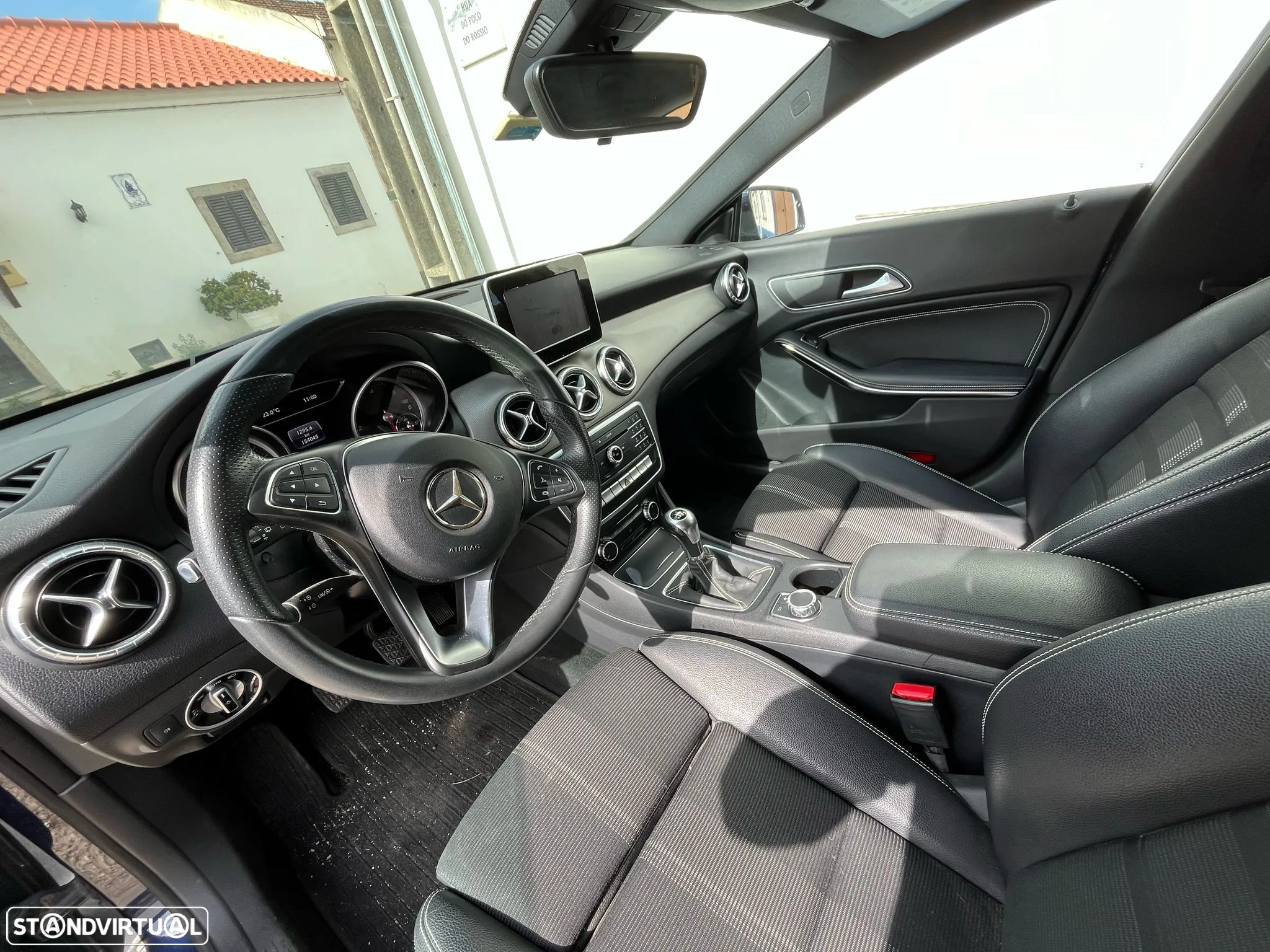 Mercedes-Benz CLA 180 d Shooting Brake - 6
