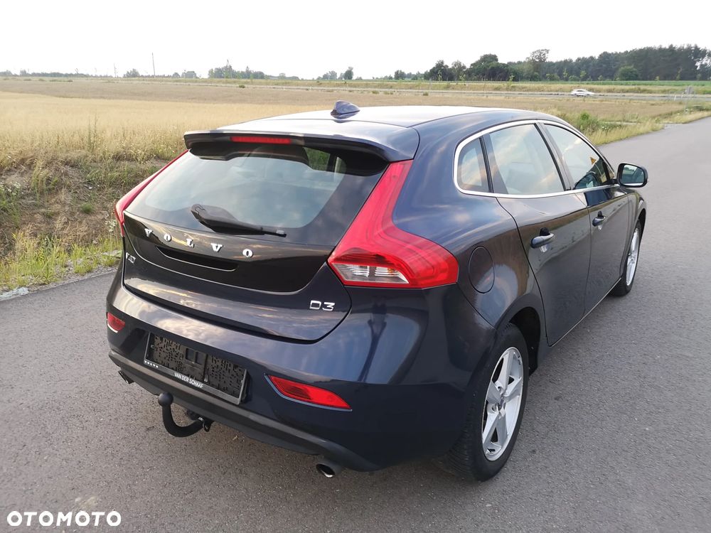 Volvo V40 D3 Momentum - 14