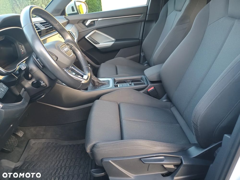 Audi Q3 2.0 TDI S tronic sport - 21